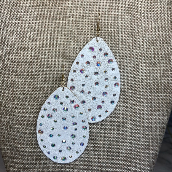 Leather Earrings - Picture 5 of 5